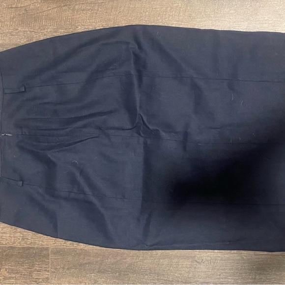 J. Crew Linen Skirt - Picture 5 of 7